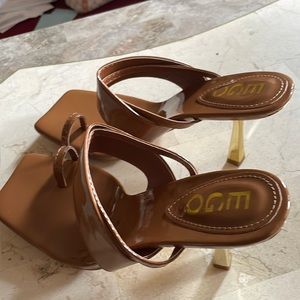 New sandals w gold heel